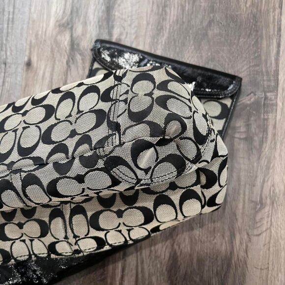 Y2K Coach Bleeker Double Pocket Patent Leather Signature Shoulder Bag Set - Picture 6 of 8